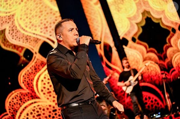 Sur scène le chanteur Faudel - "Africa , le Grand Concert" diffusé le 29 juillet 2021 sur France 2 à 21:05 mettra à l'honneur, depuis Montpellier, les artistes qui ont l'Afrique en commun.
© Jean-René Santini / Bestimage