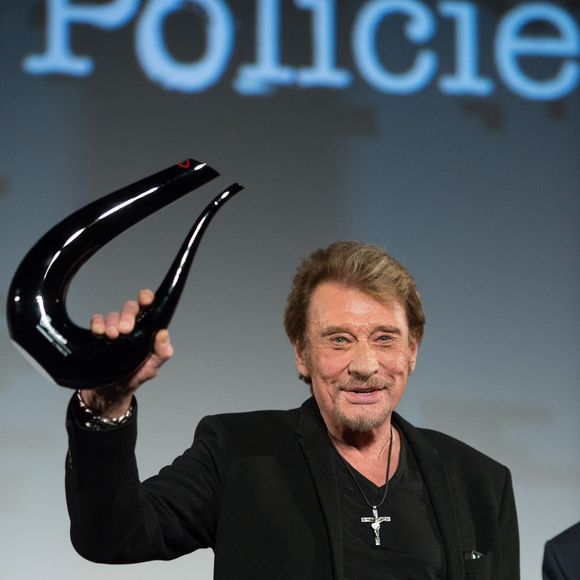 David Hallyday et Emma Smet marchent sur les traces de Johnny, leur père et grand-père.

Johnny Hallyday lors de la cérémonie d'ouverture du 6e Festival International du Film Policier à Beaune, France, le 2 avril 2014. Photo Nicolas Gouhier/ABACAPRESS.COM