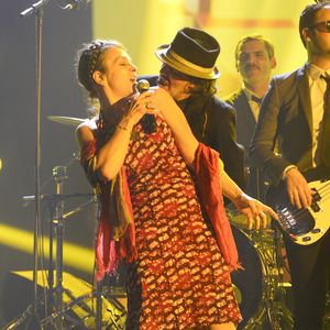 Guillaume a accompagné Rachid Taha sur scène.
Rachid Taha et Catherine Ringer - Soirée des 30ème Victoires de la Musique au Zénith de Paris, le 13 février 2015. ©Bestimage