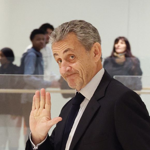 Nicolas Sarkozy arrive au tribunal pour les réquisitoires dans le cadre de son procès des soupçons de financement libyen de sa campagne éléctorale de 2007, le 26 mars 2025.
© Denis Guignebourg / Bestimage