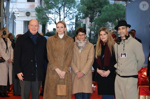 Le prince Albert II de Monaco, La princesse Charlène de Monaco, La princesse Stéphanie de Monaco, Camille Gottlieb lors du spectacle Monaco sous les Etoiles, sous le chapiteau de Fontvieille à Monaco, le 22 décembre 2025. 
© Claudia Albuquerque / Bestimage
