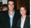 Après une idylle avec France Gall dans les années 60, Julien Clerc fond pour l'actrice Miou-Miou, avec qui il aura une fille en 1978 : la talentueuse réalisatrice Jeanne Herry. 

Julien Clerc et Miou-Miou au théâtre de Paris.