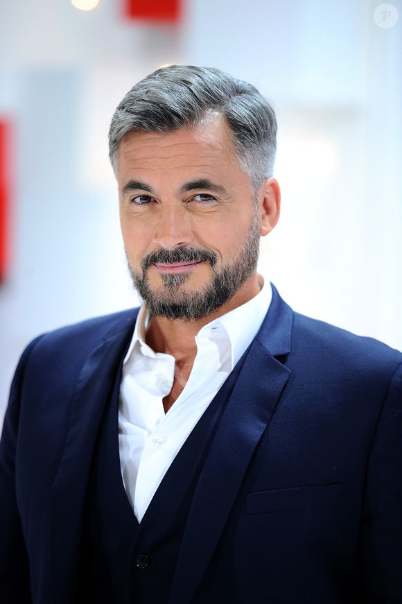 Exclusif - Olivier Minne - Enregistrement de l'émission "Vivement Dimanche" au studio Gabriel à Paris. © Guillaume Gaffiot/Bestimage