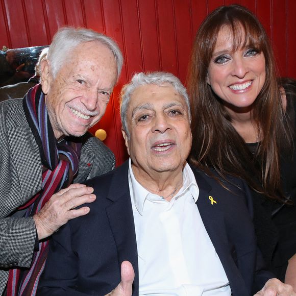 Sa maison d’enfance à Portneuf, symbole de ses racines, est aujourd’hui mise en vente

Exclusif - Enrico Macias entre Lynda Lemay et Gérard Davoust - 86ème anniversaire de Enrico Macias avec son public au Théâtre Dejazet à Paris. Le 11 décembre 2024
Bertrand Rindoff / Bestimage