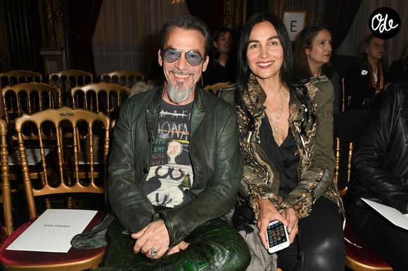 Florent Pagny et son épouse Azucena Camano assistent au défilé Rani Zakhem Haute Couture printemps-été 2018 dans le cadre de la Fashion Week de Paris, le 22 janvier 2018 à Paris, en France. Photo de Laurent Zabulon/ABACAPRESS.COM