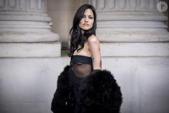 Gabbriette Bechtel - Photocall du défilé Saint Laurent  "Collection Masculine Prêt-à-Porter Automne/Hiver 2025-2026" lors de la Fashion Week de Paris (PFW) le 28 janvier 2025 © Olivier Borde /Bestimage