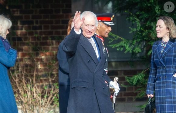 Le roi Charles III d'Angleterre et Camilla Parker Bowles, reine consort d'Angleterre, quittent l'exposition William Morris et Art From The Islamic World à Londres, le 20 décembre 2024. © Tayfun Salci/ZUMA Press Wire