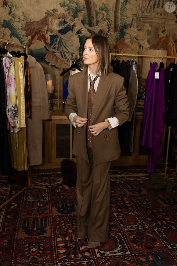 Exclusif - Isabelle Ithurburu - Présentation de la nouvelle collection de la marque Oud automne/hiver 2025-2026 dans les salons Lafayette à Paris le 3 février 2025.

© Jeremy Melloul / Bestimage