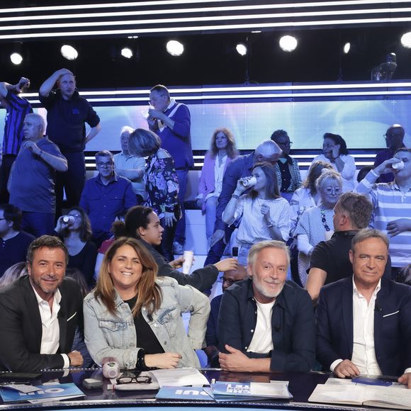S'il refuse d'en dire plus pour l'instant, une chose est sûre : Jean-Michel Maire ne sera pas chroniqueur de Cyril Hanouna dans "Tout beau tout 9", nouvelle émission sur W9.

Exclusif - Polska, Bernard Montiel, Valérie Benaim, Jean-Michel Maire, Fabien Lecoeuvre, Michel Mary, sur le plateau de l’émission « TPMP » présentée par C.Hanouna et diffusée en direct sur Youtube et sur toutes les box (SFR, FREE, Bouygues, MyCanal etc), Paris, France, le 25 mars 2025. © Jack Tribeca / Bestimage