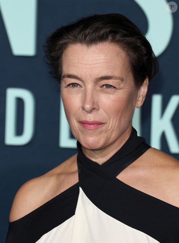 Info - Olivia Williams (« The Crown ») est atteinte d'un cancer du pancréas à un stade élevé - Hollywood, CA - La première de "Monsters : L'histoire de Lyle et Erik Menendez" a eu lieu à l'Egyptian à Hollywood, Californie.



Backgrid USA / Bestimage