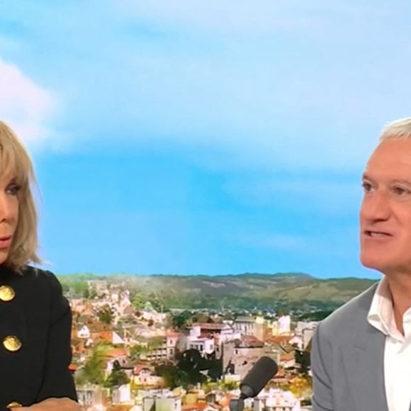 Au JT de 13H de TF1, Didier Deschamps annonce qu’il quittera l'équipe de France en 2026 après la coupe du monde aux États-Unis. Il était accompagné au JT de Brigitte Macron à l'occasion du lancement de la campagne 2025 des Pièces Jaunes.
Paris le 8 janvier 2025.
© Capture TV TF1 via Bestimage
