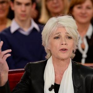 Francoise Hardy - Enregistrement de l'emission "Vivement Dimanche" a Paris le 24 septembre 2013. L'emission sera diffusee le 29 septembre 2013.

Photo : AGENCE / BESTIMAGE