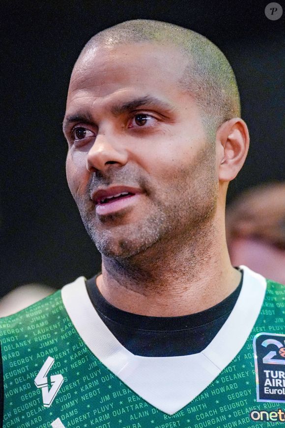 Outre ce projet immobilier, l'ancienne star des Spurs a également investi en 2022 dans le château Saint-Laurent, près d'Avignon, qui compte près de 40 hectares de vignes.

Tony Parker avant le match Lyon-Villeurbanne vs Zalgiris Kaunas, Turkish Airlines Euroleague à l’Astroballe de Villeurbanne, le 27/03/2025. © Sandrine Thesillat / PsNewz / Bestimage
