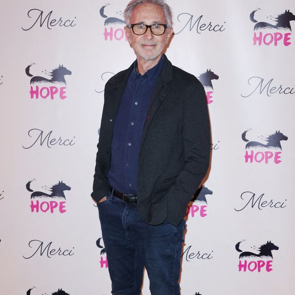 Thierry Lhermitte participe au Gala Hope à Paris, France, le 14 octobre 2025. Photo par Jerome Domine/Abaca