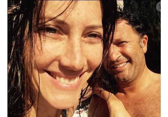Le 3 août 2025, Mareva Galanter a publié deux nouveaux clichés de son mariage avec l'animateur.

Arthur et Mareva Galanter sur Instagram. Le 4 février 2023.
