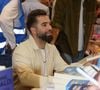 visiblement très heureux de son déjeuner dans cette table mondialement reconnue depuis 100 ans. 

Kendji Girac à la Hall Georges Brassens de Brive-la-Gaillarde pour la 43 ème Foire du Livre de Brive, le 8 novembre 2025. © Jean-Marc Lhomer/Bestimage