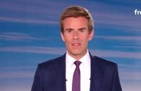 Jean-Baptiste Marteau a eu une pensée pour Léa Salamé durant le JT de 20 heures. Capture d'écran France 2