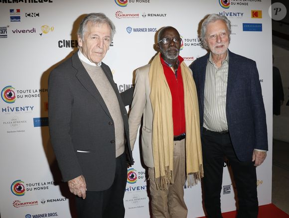 Souleymane Cissé est mort après avoir tenu une conférence de presse dans la matinée


Costa-Gavras (président de la Cinémathèque française), Souleymane Cissé et Philip Kaufman lors du photocall de la soirée d'ouverture de la 8ème édition du Festival International du Film Restauré (FIFR) "Toute la mémoire du monde" à la Cinémathèque française à Paris, France, le 4 mars 2020. © Marc Ausset-Lacroix/Bestimage