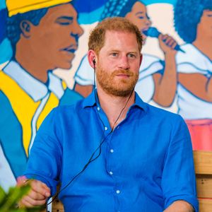 Le prince Harry, duc de Sussex, et Meghan Markle, duchesse de Sussex, lors d'une visite à l'Escuela Tambores de Cabildo à Carthagène, au troisième jour de leur séjour de quatre jours en Colombie - Photo de pool, avec l'aimable autorisation du bureau du vice-président chargé de la DPPA / Mischa Schoemaker / ABACAPRESS.COM