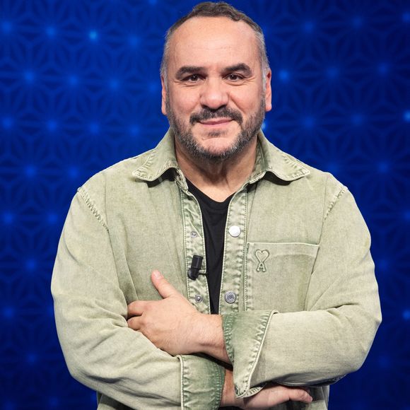 Exclusif - François-Xavier Demaison en backstage de l'enregistrement de l'émission "La Boîte à secrets", présentée par F.Bollaert et diffusée le 9 janvier 2026 sur France 3, dans les studios du Lendit à Saint-Denis, France, le 2 décembre 2025. © Cyril Moreau/Bestimage