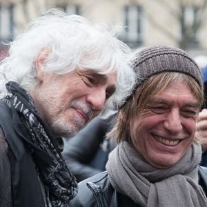 Louis Bertignac, Jean-Louis Aubert, Kuelan Nguyen à la sortie de l'hommage à Jacques Higelin au Cirque d'Hiver à Paris le 12 avril 2018. ©Bestimage