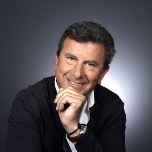 Il pratique régulièrement le yoga, une activité qu'il n'a jamais abandonnée, même pendant ses traitements.

Portrait de Pascal Bataille lors de l'enregistrement de l'émission "Chez Jordan" à Paris le 28 septembre 2022.

© Cédric Perrin / Bestimage