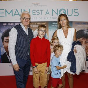 Alain Ducasse, sa femme Gwénäelle Guéguen et leurs enfants Arzhel, Daé et Tenzor à l'avant-première du documentaire "Demain est à nous" au Grand Rex à Paris, France, le 15 septembre 2019. © Marc Ausset-Lacroix/Bestimage