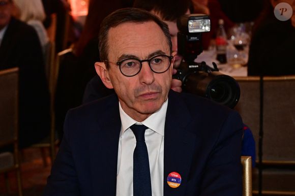 Bruno Retailleau, ministre de l'Intérieur au dîner annuel du CCAF (Conseil de coordination des associations arméniennes de France) à l'hôtel du collectionneur à Paris le 11 mars 2025
Comme chaque année, la onzième édition du désormais fameux dîner du CCAF a fait salle comble. 450 personnes se sont retrouvées dans les salons de l'hôtel du collectionneur, à Paris. Lors du cocktail, plusieurs personnalités politiques ont eu l'occasion de s'entretenir avec les invités.
Comme de coutume, un certain nombre de figures intellectuelles étaient également au dîner.
C'est Nelson Monfort qui a présenté la soirée en rappelant que la soirée est l'occasion de nous retrouver et de réaffirmer les liens profonds qui unissent la France et l'Arménie, liens tissés par l'histoire, la culture et des valeurs communes.
Cette soirée incarne à la fois un hommage solennel et un appel à l'action. Hommage envers celles et ceux qui oeuvrent sans relâche pour la cause arménienne; mais appel à la communauté internationale pour qu'elle s'engage résolument pour la justice et la paix.

© Christian Liewig / Bestimage