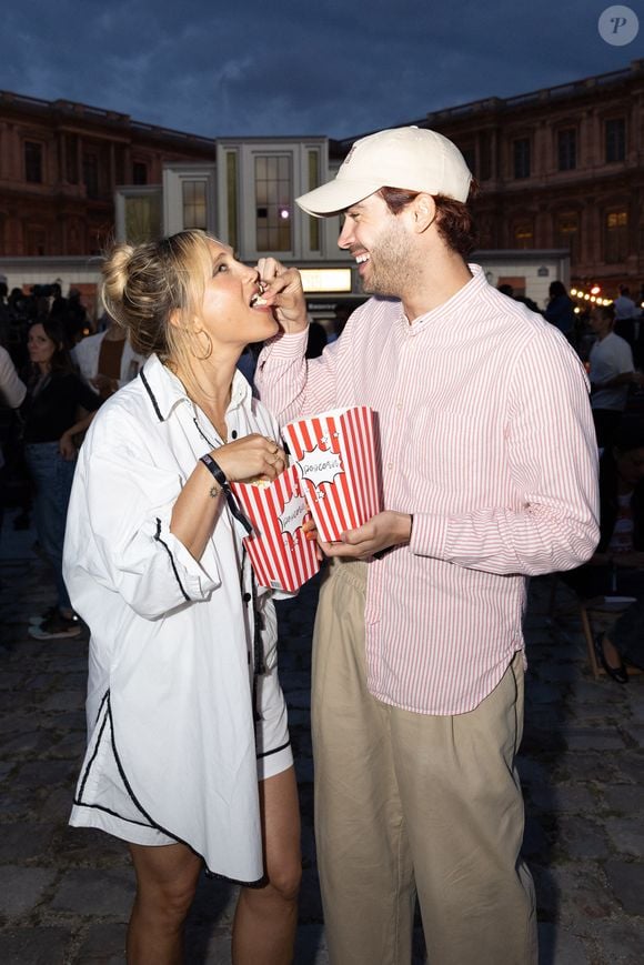 Son compagnon avait réservé un super hôtel. Mais en arrivant sur les lieux, la désillusion a été grande. Bérengère Krief, Jessé Rémond Lacroix - 5ème édition du festival "Cinéma Paradiso Louvre 2025" à Paris le 2 juillet 2025. © Jérémy Melloul/Bestimage