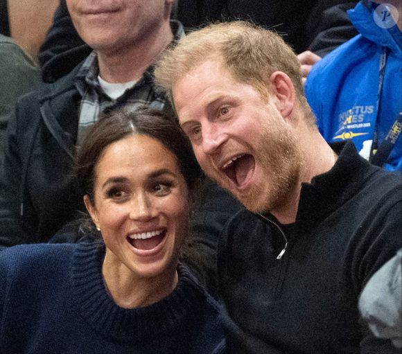 Le prince Harry, le duc de Sussex, Meghan la duchesse de Sussex assistent à une partie de basket-ball en fauteuil roulant au Centre des congrès de Vancouver pendant les Jeux Invictus 2025 à Vancouver, Canada, le 9 février 2025. Hussein Zak/Splash News/ABACA