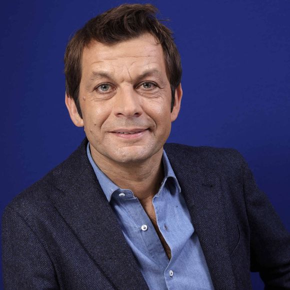 Lors de son passage dans le podcast de Laurent Mariotte, Amélie Nothombe a expliqué qu'elle allait au restaurant plusieurs fois par semaine

Laurent Mariotte posant lors d'une séance photo à Paris, en France, en novembre 2017. Photo : VIM/ABACAPRESS.COM