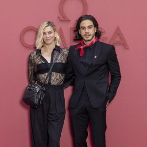 "C'est un cadeau de la vie, c'est de la joie. Je pourrais pleurer tellement je suis contente, et on est contents. C'est fou la vie", a-t-elle confié récemment

Fauve Hautot et son compagnon Romain Guillermic lors de la soirée d'ouverture de la " Maison Omega " à l'hôtel de Poulpry, Maison des Polytechniciens pour les JO 2024 (Jeux Olympiques 2024) à Paris, France, le 27 juillet 2024. © Olivier Borde - Jack Tribeca /Bestimage