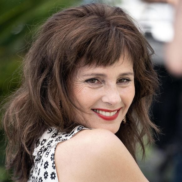 Anouk Grinberg assiste au photocall Bonnard Pierre et Marthe lors du 76ème festival de Cannes au Palais des Festivals le 22 mai 2023 à Cannes, France. Photo by David Niviere/ABACAPRESS.COM