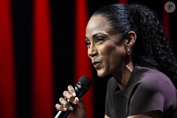 Christine Kelly au Dôme de Paris - Palais des Sports pour "Face à vous" les grands enjeux de demain le 25 novembre 2025.

© Lionel Urman / Bestimage