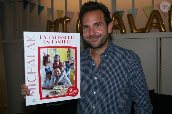 Avec 10 pâtisseries à Paris, 6 au Japon et 150 collaborateurs en tout, la marque Michalak était devenue un incontournable de la haute gourmandise internationale.

Christophe Michalak - Sortie du Livre de Christophe Michalak "la Patisserie en Famille" à Paris le 9 octobre 2019. 

© JLPPA/Bestimage
