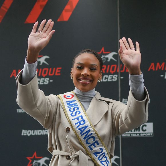 Angelique Angarni Filopon, Miss France 2025 presente a l Hippodrome Paris Vincennes pour remettre au vainqueur le Prix de France, Vincennes, France, on January 26, 2025.
26/01/2025-Paris, FRANCE. LIONEL URMAN  / BESTIMAGE