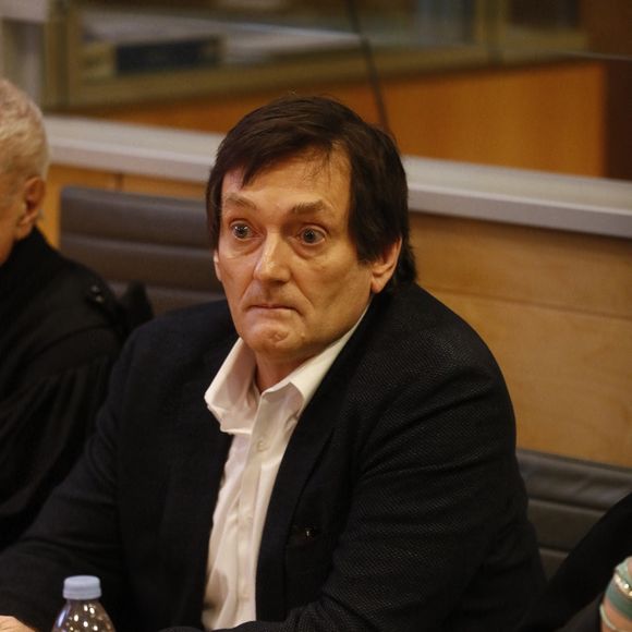 Pierre Palmade au tribunal de Melun avec ses avocats pour son procès pour blessures involontaires à la suite d'un accident de la route en février 2023 dans lequel sa voiture a percuté un autre véhicule à Melun.
Le 20 novembre 2024.
© Christophe Clovis / Bestimage