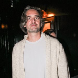 Mais fort heureusement, le bonheur était aussi au rendez-vous

Dimitri Rassam lors de la remise du prix littéraire Castel 2024 au club Castel Paris le 13 novembre 2024.

© Philippe Baldini / Bestimage