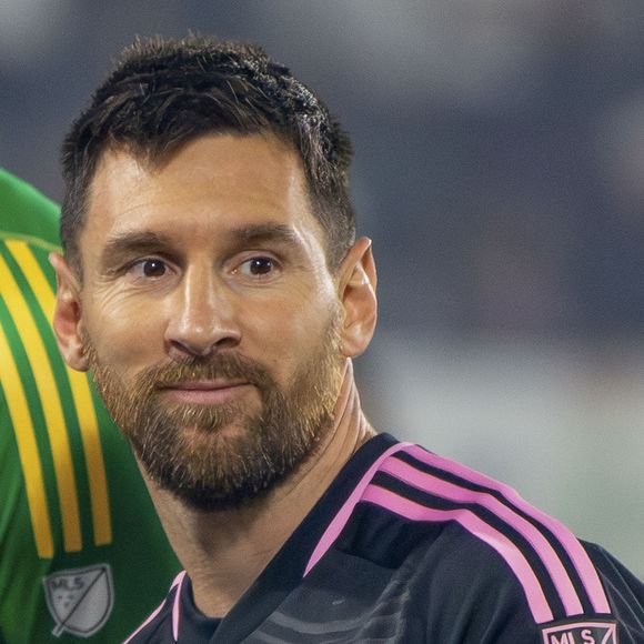 Lionel Messi 10 de l'Inter Miami pendant leur match de saison régulière contre le LA Galaxy le dimanche 25 février 2024 au Dignity Health Sports Park Stadium à Carson, Californie. © PI via ZUMA Press Wire