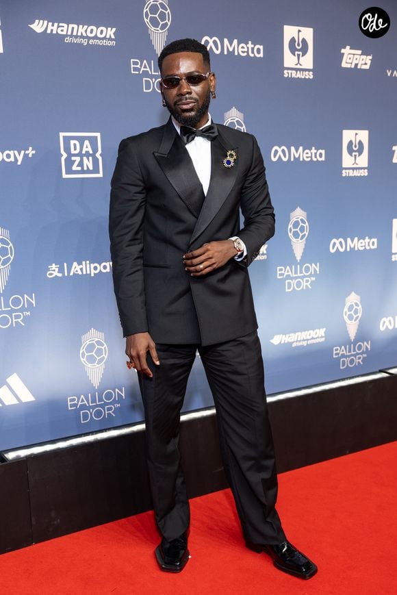 Adekunle Gold à la 70e cérémonie du Ballon d'Or au Palladium Theatre, le 26 octobre 2026 à Londres. 

© Cyril Moreau / Bestimage