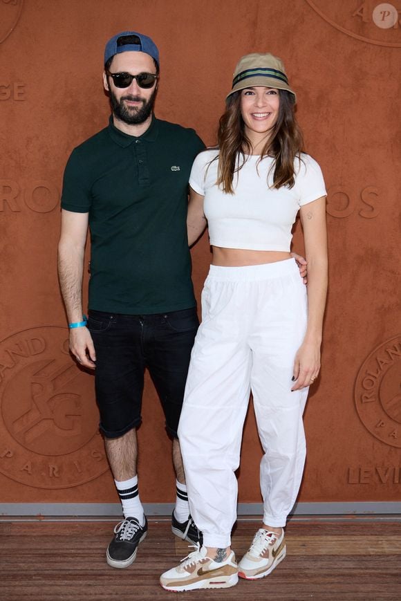 Léo Grandperret-Gallieni et Ornella Fleury au Village Roland Garros lors des Internationaux de France de tennis de Roland Garros 2023, à Paris, France, le 30 mai 2023. © Moreau-Jacovides/Bestimage