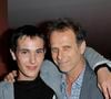 "Avec mon fils, j'espère, oui, je sais qu'il écrit un scénario. Il est question que je participe à ce projet. J’ai déjà joué au théâtre avec lui, on a fait plusieurs films ensemble..."

Charles Berling et Emile Berling à la première du film "Comme un homme" au Champs-Elysées, film Festival Paris le 10 juin 2012 © AGENCE / BESTIMAGE