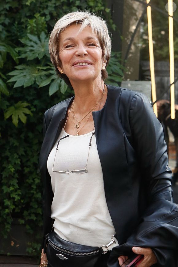 Véronique Jannot - Arrivées à l'enregistrement de l'émission "Vivement Dimanche" présentée par M. Drucker et qui sera diffusée le 15 octobre 2023 sur France 3, au studio Gabriel à Paris, France, le 3 octobre 2023. © Christophe Clovis/Bestimage