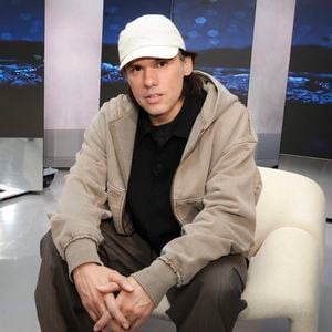 Exclusif - Orelsan, sur le plateau de Clique présenté par M.Achour, et diffusé sur Canal + le 10 novembre 2025, à Paris, France, le 4 novembre 2025. © Jack Tribeca/Bestimage