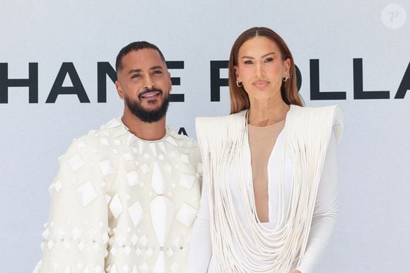 Slimane Nebchi et Charlotte Gonin (Vitaa) au photocall du défilé Stéphane Rolland Collection Haute Couture Automne/Hiver 2025-2026 lors de la Fashion Week de Paris (PFW) au théâtre des Champs-Élysées, à Paris, France, le 8 juillet 2025.

© Sebastien Fremont/Bestimage