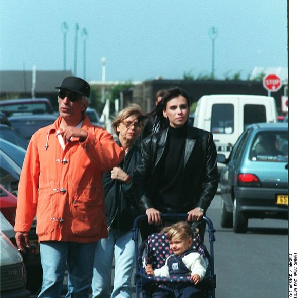 Ils ont eu deux enfants ensemble.

Mathilda May et Gérard Darmon à Deauville en 1996. © Bestimage