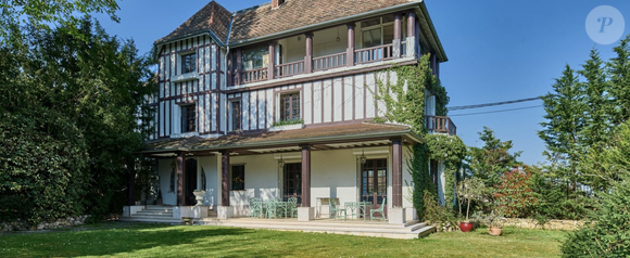 Situé dans le très prisé hameau de la Jonchère à Rueil-Malmaison (Hauts-de-Seine), le bien est une demeure à colombages a abrité les inspirations de l'un des plus grands artistes français.

Agence Kretz