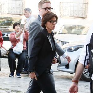 Ce mardi 3 juin 2025, Rachida Dati, ministre de la Culture, était présente à l'hommage à Jean Tiberi.

Rachida Dati, ministre de la Culture - Arrivées aux obsèques de Jean Tibéri, maire de Paris de 1995 à 2001 en l'église Saint-Etienne-du-Mont à Paris le 3 juin 2025. © Christophe Clovis / Bestimage