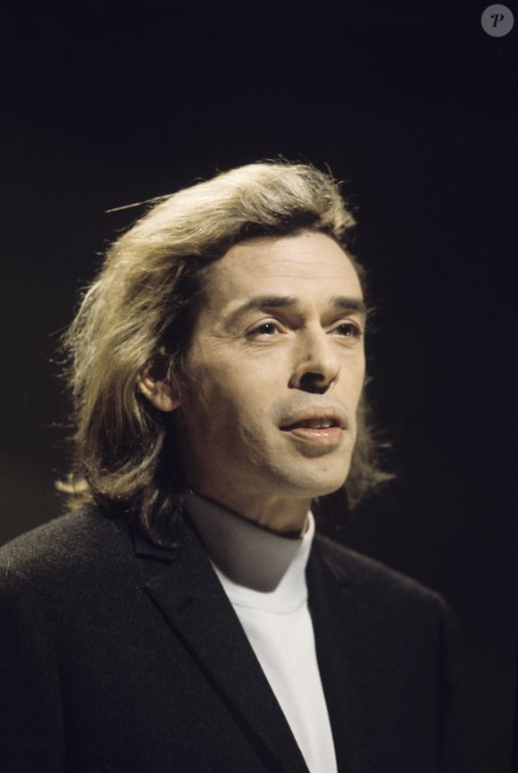 Jacques Brel sur le plateau de l'émission "Aimez-vous la musique". Le 17 février 1969 © Bernard Leguay via Bestimage