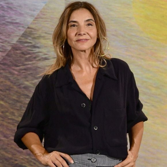 Clotilde Courau au photocall du film suisse "Le Lac" lors du 78ème Festival international du film de Locarno, le 14 août 2025. Crédit Romain Doucelin / Bestimage